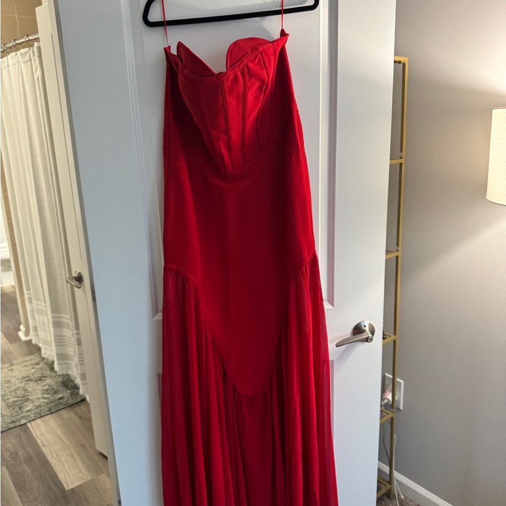Elegant Red Strapless Dress